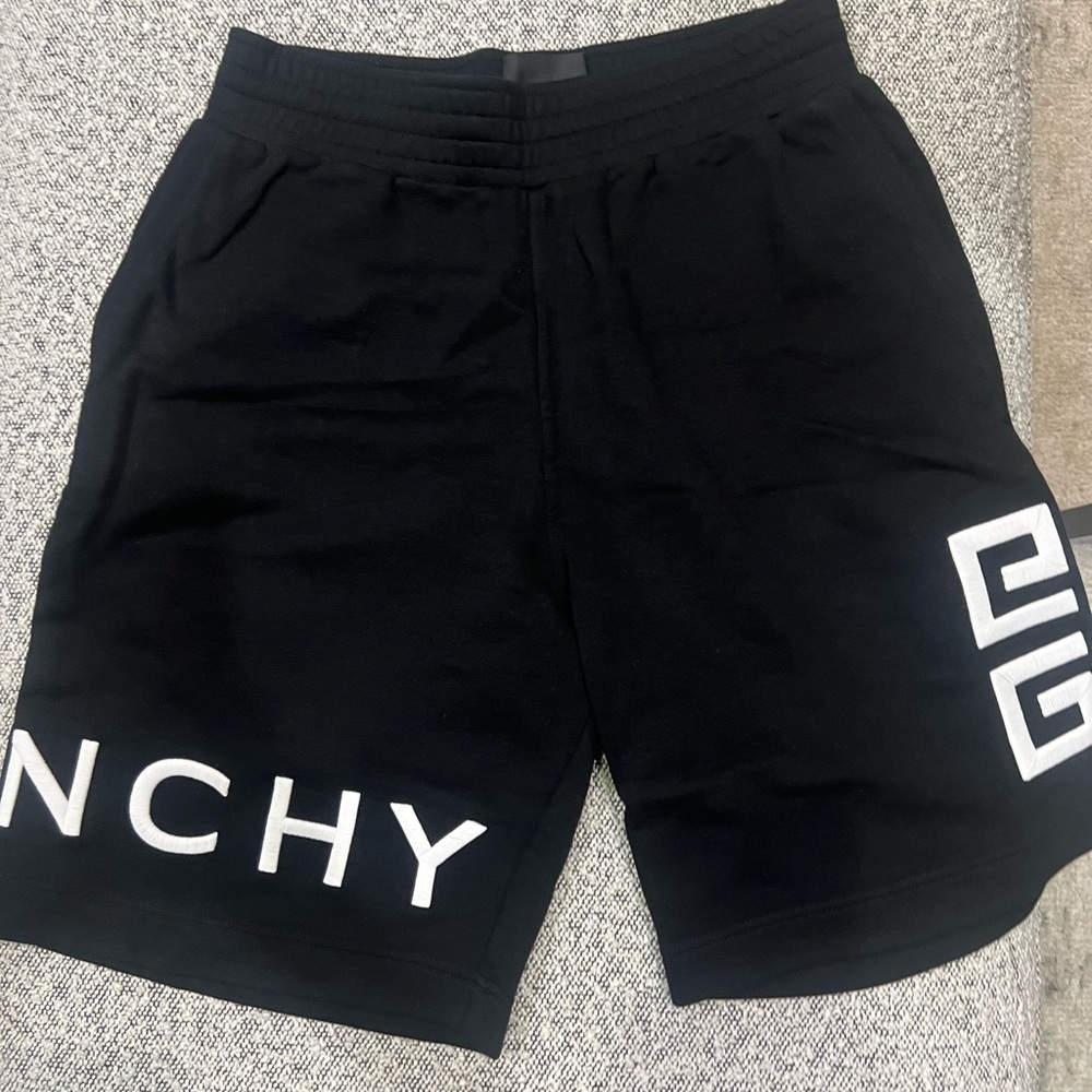 Givenchy short